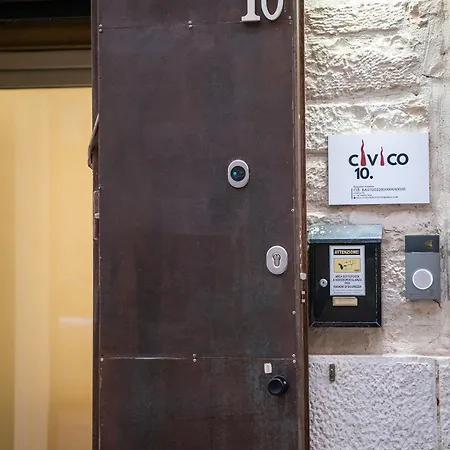 Civico N.10 Apartamento *